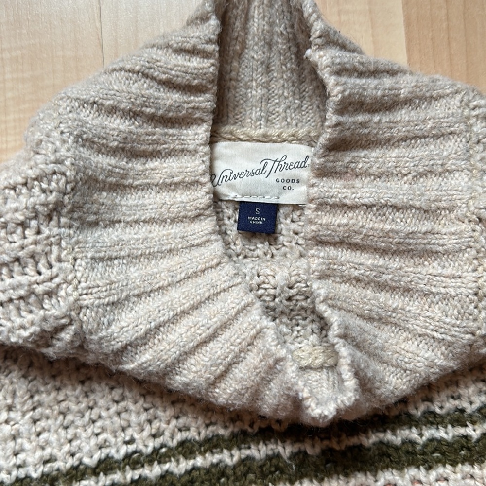Universal Thread Sweater - Picture 2 of 2